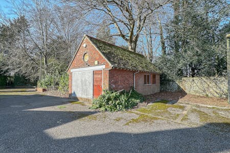 Four Chimneys, Winton Close, Winchester, Investment / Leisure / Residential / Retail For Sale - 07-Four_Chimneys_Winton_Close_SO22.jpg