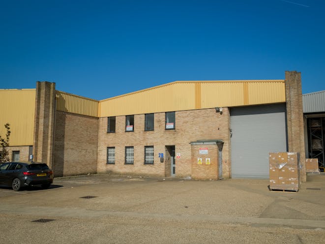 Unit 2A / 2B, Albany Park, Camberley, Warehouse & Industrial To Let - DSCF9123.jpg