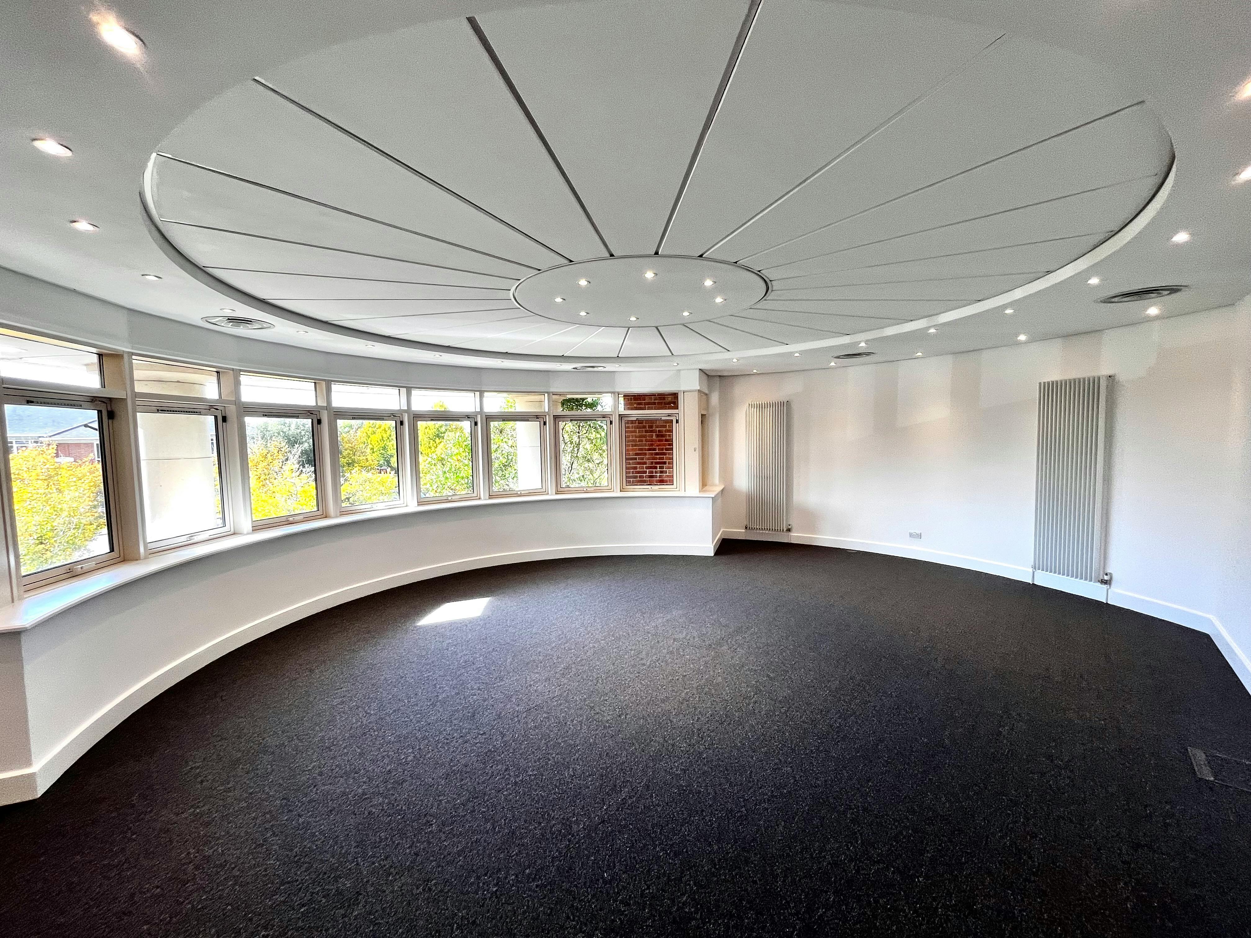 Office in Fareham - photo 2