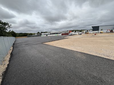 Dallow Road, Laporte Retail Park, Luton, Industrial/Logistics / Open Storage To Let - IMG_2601.JPG