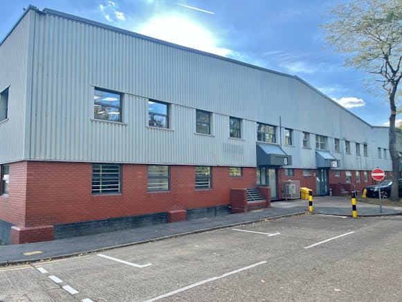 Unit 8 Airlinks Industrial Estate, Heston, Heathrow To Let - Personnel 1.jpg