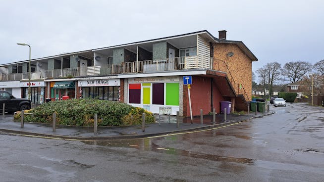 54 & 66 Franklin Avenue, Tadley, Retail To Let - 20240229_092810.jpg