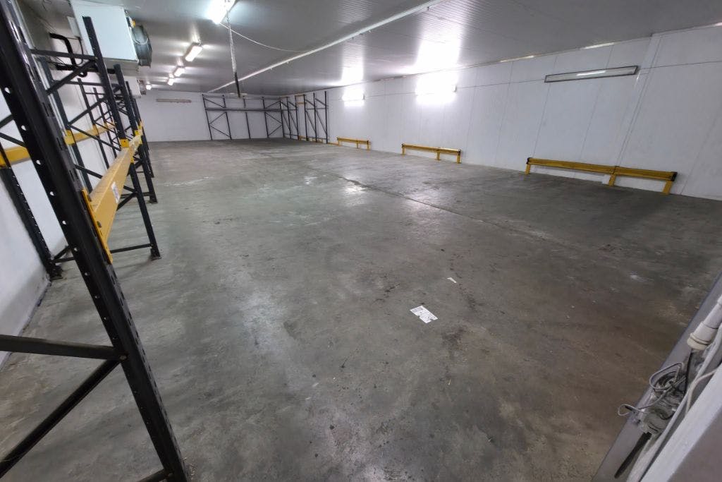 Industrial Unit in Leyton - photo 3