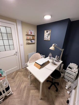 Austen House, 2 High Street, Leatherhead, Offices / Serviced Offices To Let - Room 8  Nail Room 3.jpeg