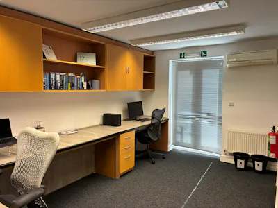 15 Swanwick Walk, Milton Keynes, Office For Sale - IMG_2212.JPEG