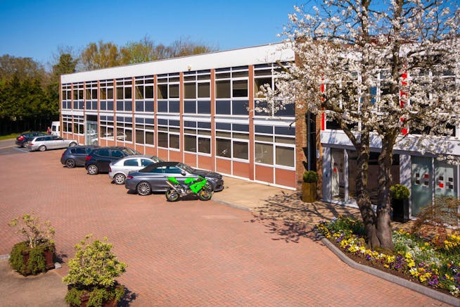 Lansbury Business Estate, 102 Lower Guildford Road, Woking, Offices To Let - LBE-unit-17-12-1920.jpg