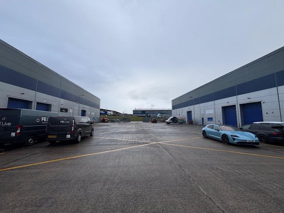 Unit 15, 29 Gordon Avenue, Glasgow, Industrial To Let - PHOTO-2026-04-12-17-30-37 9.jpg