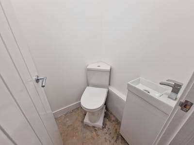 40 Kay Brow, Bury, Office / Retail To Let - W.C.