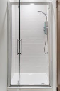 95 Southwark Street, London, Office To Let - Shower