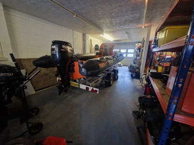 8 Stratfield Park, Waterlooville, Industrial / Warehouse For Sale - 20260211_102852.jpg