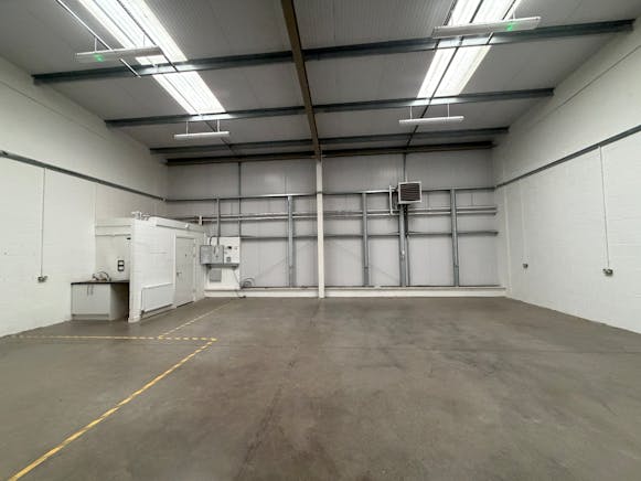 Beech House, Unit 2/3, Perth, Industrial To Let - IMG_0432.JPG
