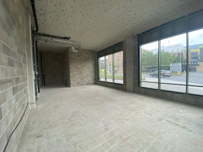 Gascoigne Estate, Barking, Office / Retail To Let - Image 3.jpg