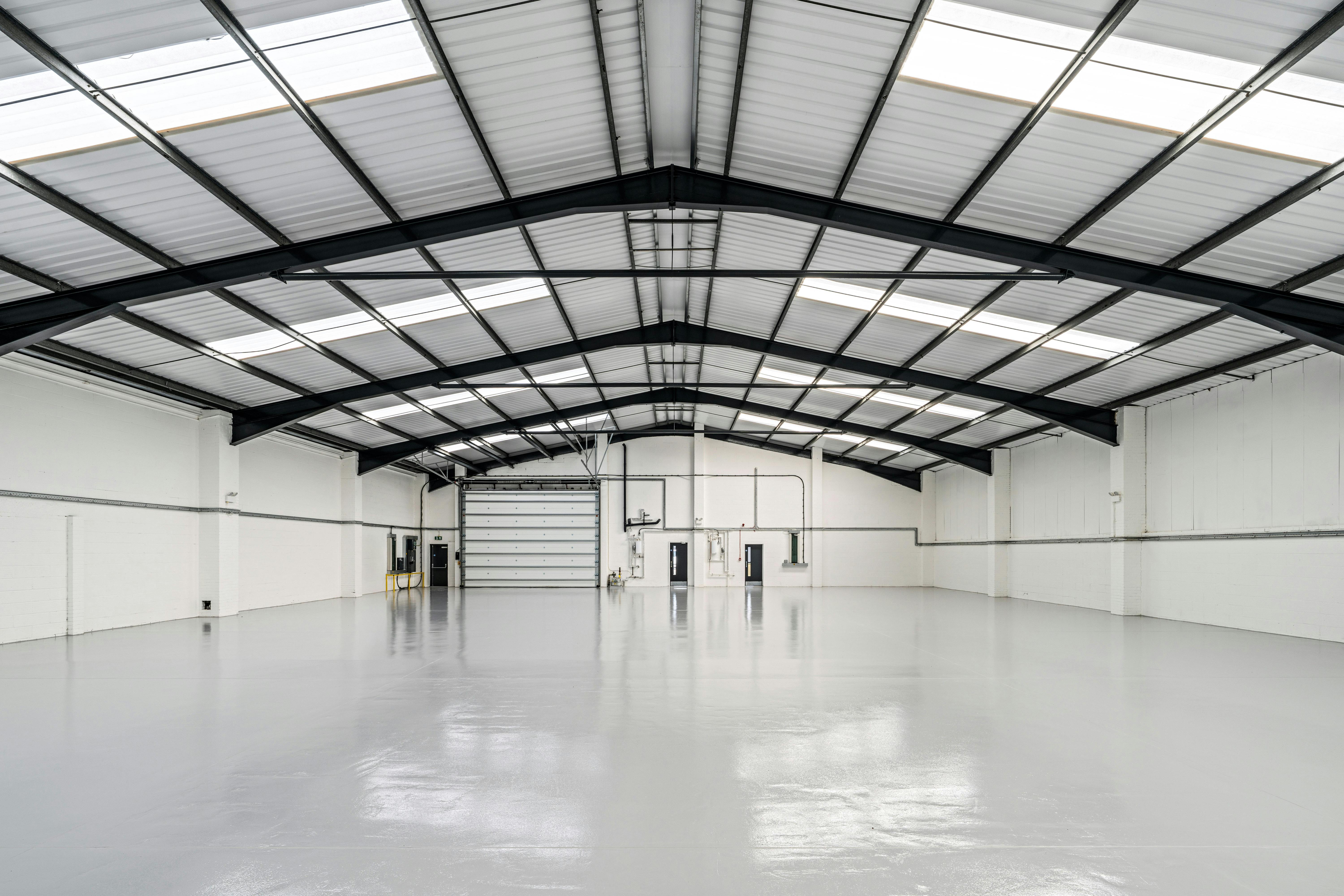 Units 3 & 4 Bracknell Business Centre, Downmill Road, Bracknell, Warehouse & Industrial To Let - DSC07345.jpg