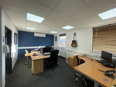 Avon House, Thame, Office To Let - IMG_8129.jpeg