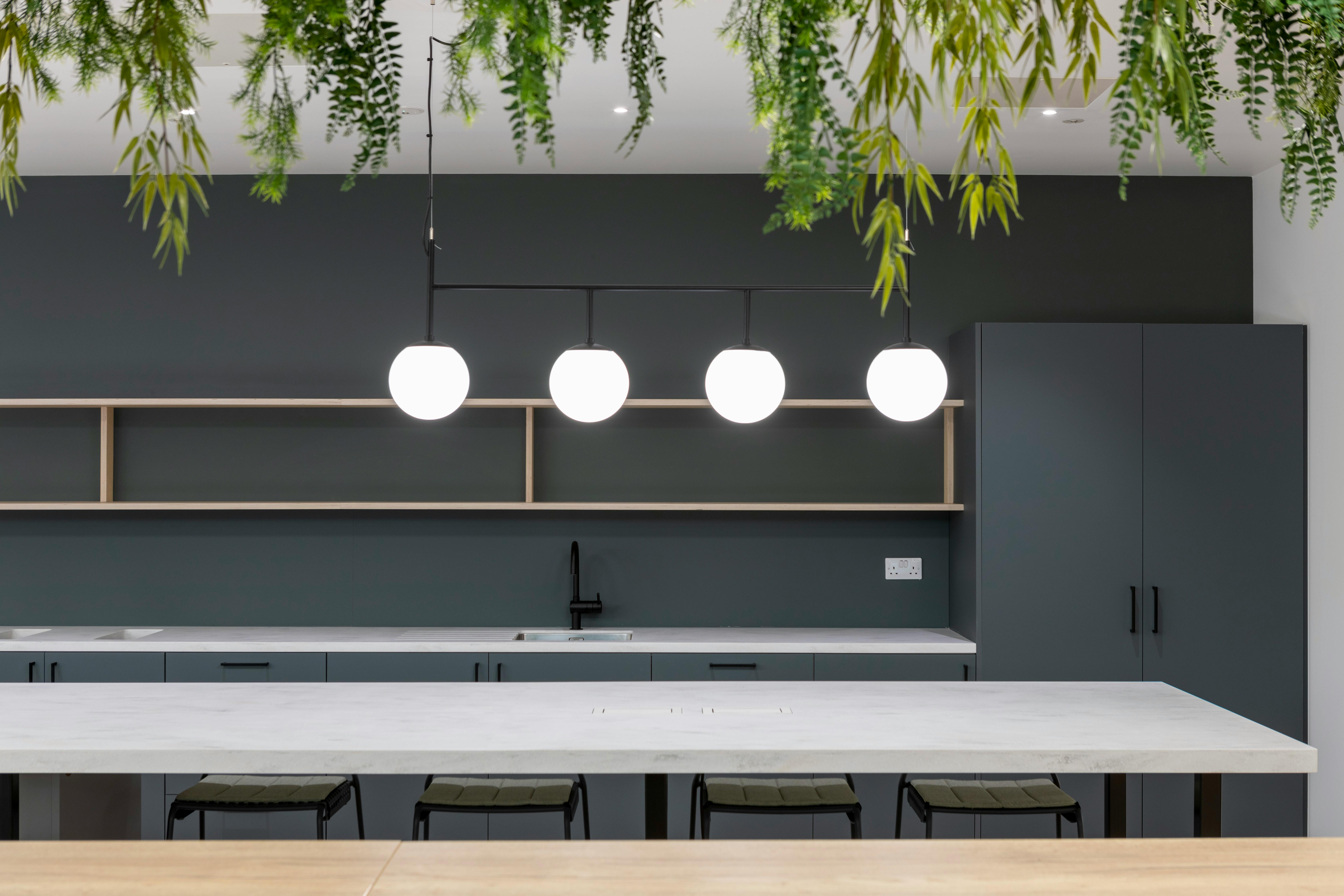 No.3 Forbury Place image 2