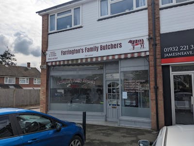 Unit 8 Ongar Parade, Addlestone, Retail To Let - PXL_20240426_100257114.jpg