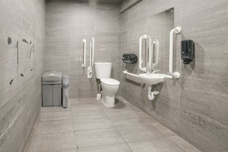 19 Rock Hill, Blackrock, Retail To Let - 10-L1010218.jpg