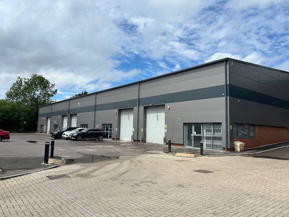 Anglo Industrial Park, Wokingham, Industrial / Investment To Let / For Sale - 4.jpg