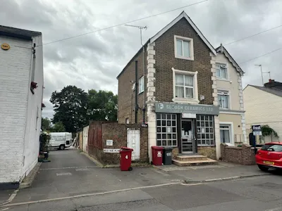 102 Albert Street, Slough, Retail / Retail - Out Of Town / Showroom / Studio / Workshop / Trade Counter To Let - 102 Albert front.jpg