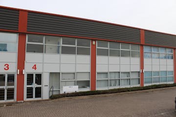 Unit 4 Coldharbour Pinnacles Estate, Harlow, Industrial To Let - IMG_0757.JPG