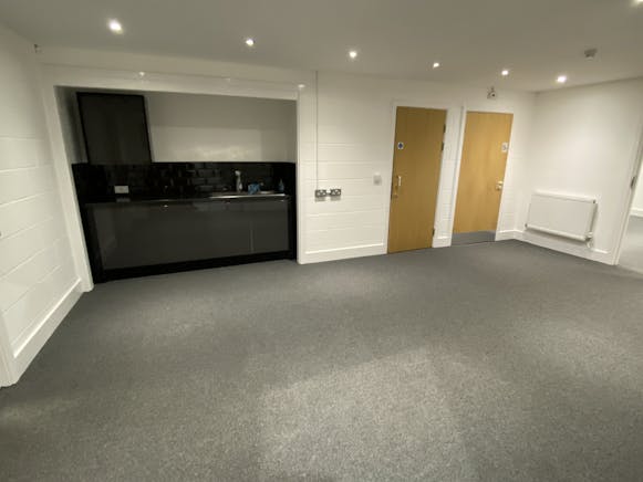 Unit 5 Access 4.20, Aylesford, Industrial To Let - Aylesford  5 Access 420 kitchen.jpg