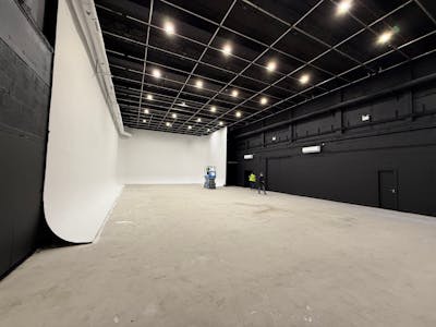Lumiere, 5 Elstree Way, Borehamwood, Warehouse / D2 (Assembly and Leisure) / Other To Let - m.jpg