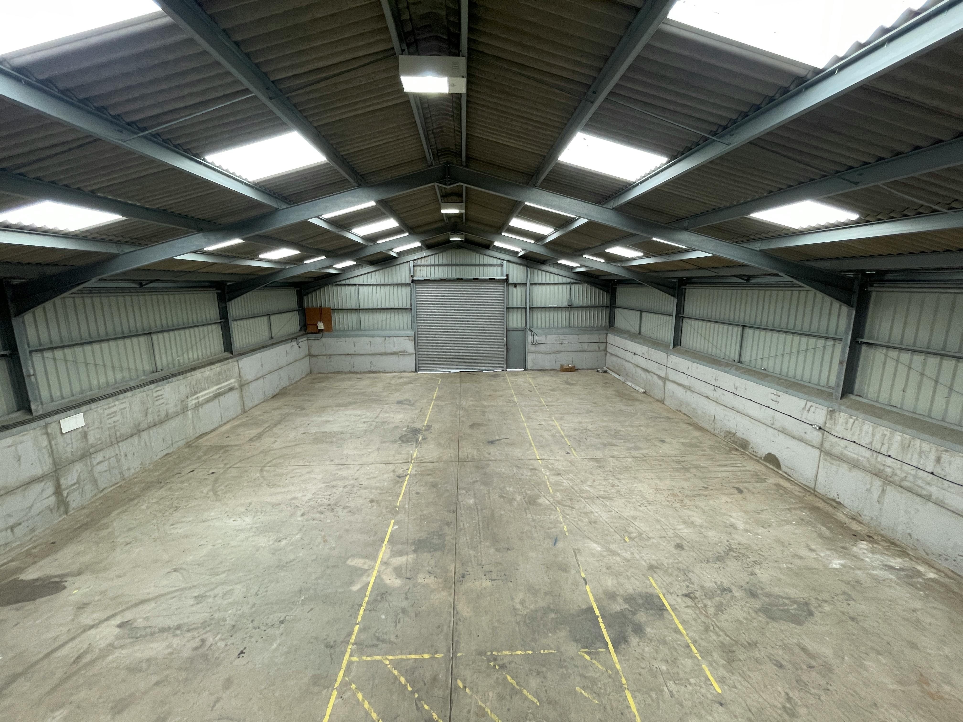Unit 1 Berryfield Farm, Aylesbury, Industrial To Let - IMG_5816.JPG