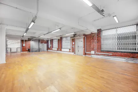 1-2 Domingo Street, Clerkenwell, Office To Let - p02.jpg