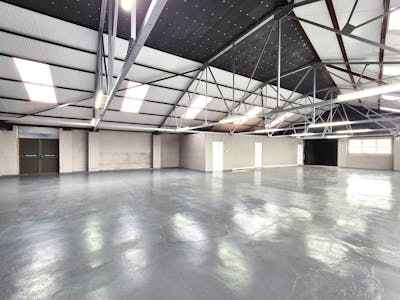 Brighton Road, Stockport, Industrial/Logistics To Let - 20260324_120538.jpg