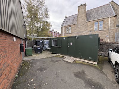 Lancaster House + 11 Buxton Road, High Peak, Industrial/Logistics To Let - IMG_0007.JPG