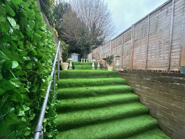 Bridge Works, Sunninghill, Office / Retail For Sale - Bridge Works  rear patio Garden area.jpg