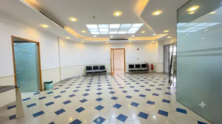 Prime office space, Qurum, Muscat To Let - 701bf6a2-b6fe-41fd-9d03-954161709cb3.jpg
