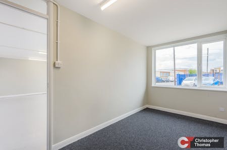 Unit E1-E2, Windsor, Industrial To Let - 5e76b48fdc4b445ca2fb074a3ad70ec1.jpg