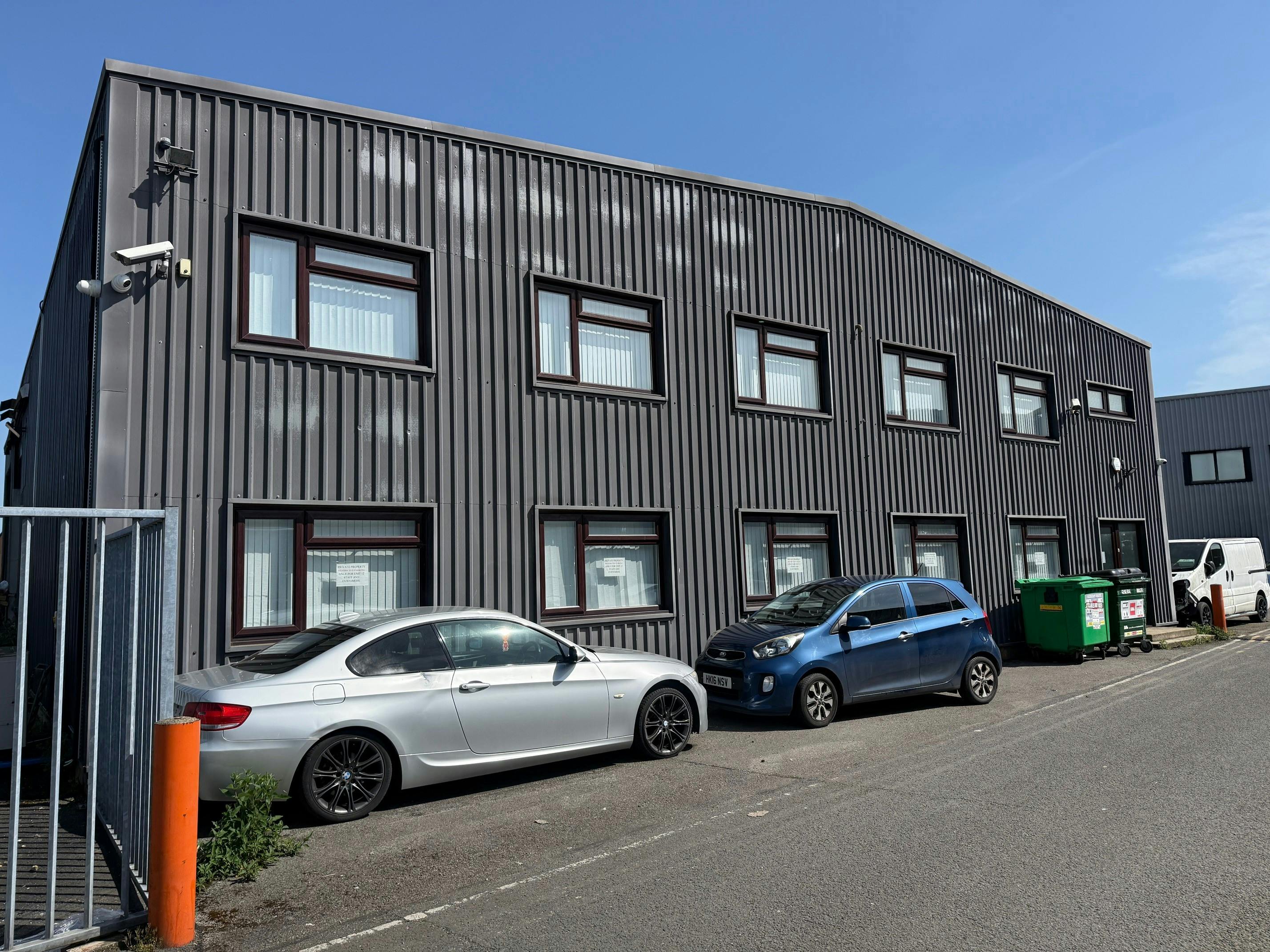 Unit 12 Isis Trading Estate, Stratton Road, Swindon, Industrial For Sale - 4.jpg