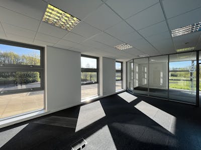 Century Court, Irvine, Office To Let - IMG_9163.jpg