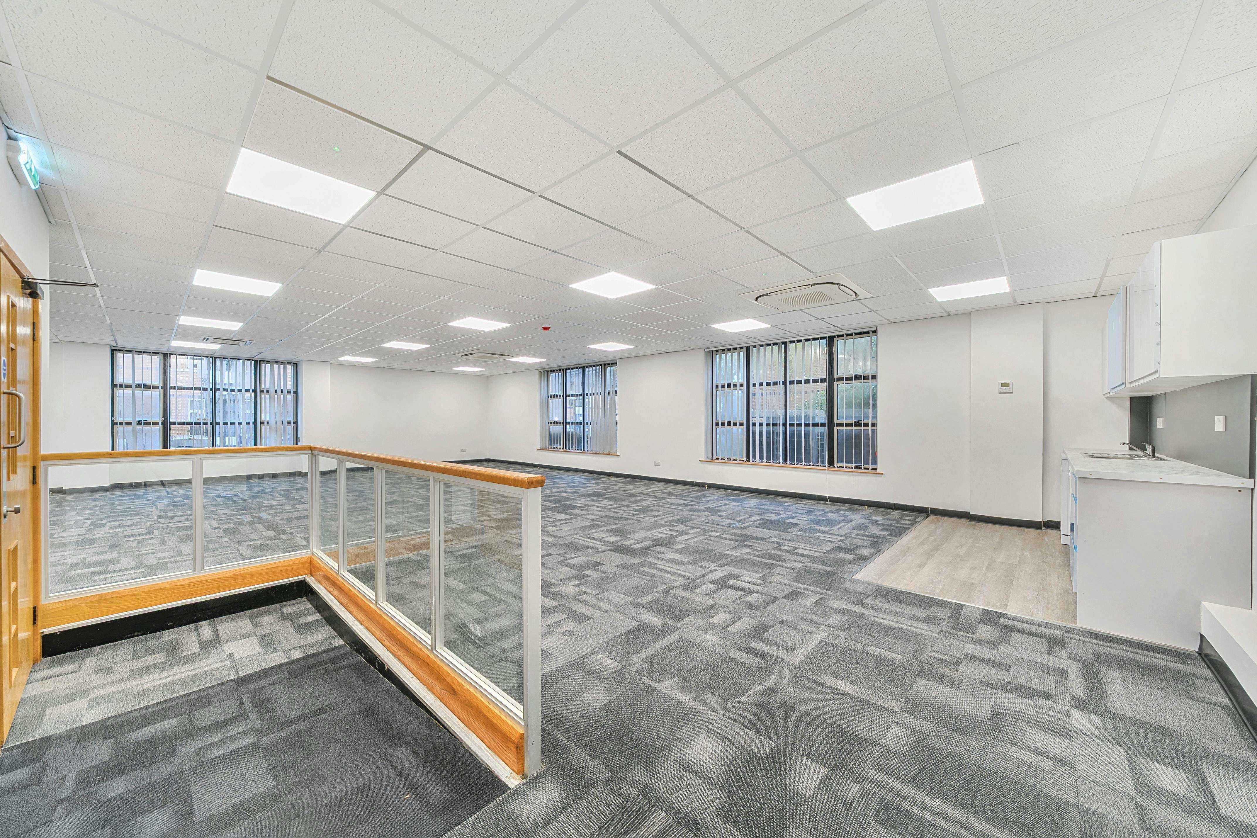 Unit 3, The Progression Centre - 1376309669131350105b3.jpg