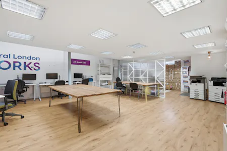 18-20 London Lane, London Fields, D1 (Non Residential Institutions) / D2 (Assembly and Leisure) / Leisure / Office To Let - img_0251.jpg