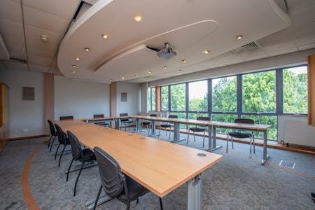 Alexandra Gate Business Centre, Cardiff, Serviced Office To Let - Board Room c.JPG