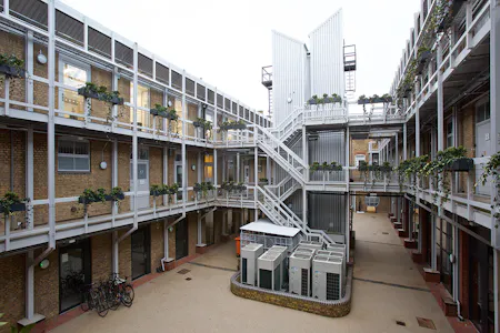 Islington Studios, London, Office To Let - Yard_2.png