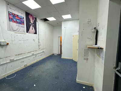 Unit 4, 16 Livery Street, Leamington Spa, Retail To Let - IMG_1167.JPG