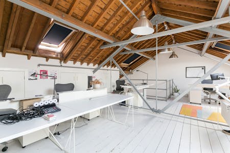 Unit 20 Waterside, 44-48 Wharf Road, London, Office To Let - WatersideUnit20WharfRoadLondonN1ShoreditchHoxtonAngelOfficeStudioRentInt9DominionLondon.jpg