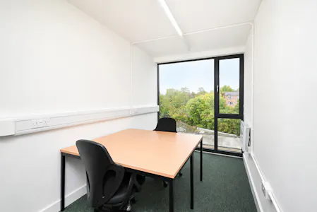 Vulcan Works, 107 Lancaster Road, New Barnet, D1 (Non Residential Institutions) / D2 (Assembly and Leisure) / Leisure / Office To Let - p10.JPG