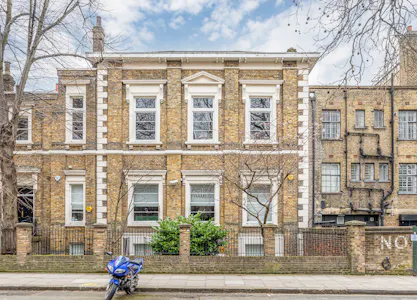 3 Highbury Crescent, London, Office / Other To Let - Ext
