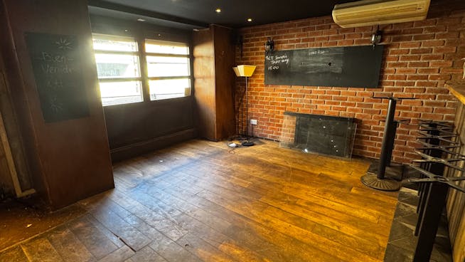 Licensed Restaurant in Hamilton to Let May Sell, 19 Gateside Street, Hamilton To Let / For Sale - IMG_4356.jpg