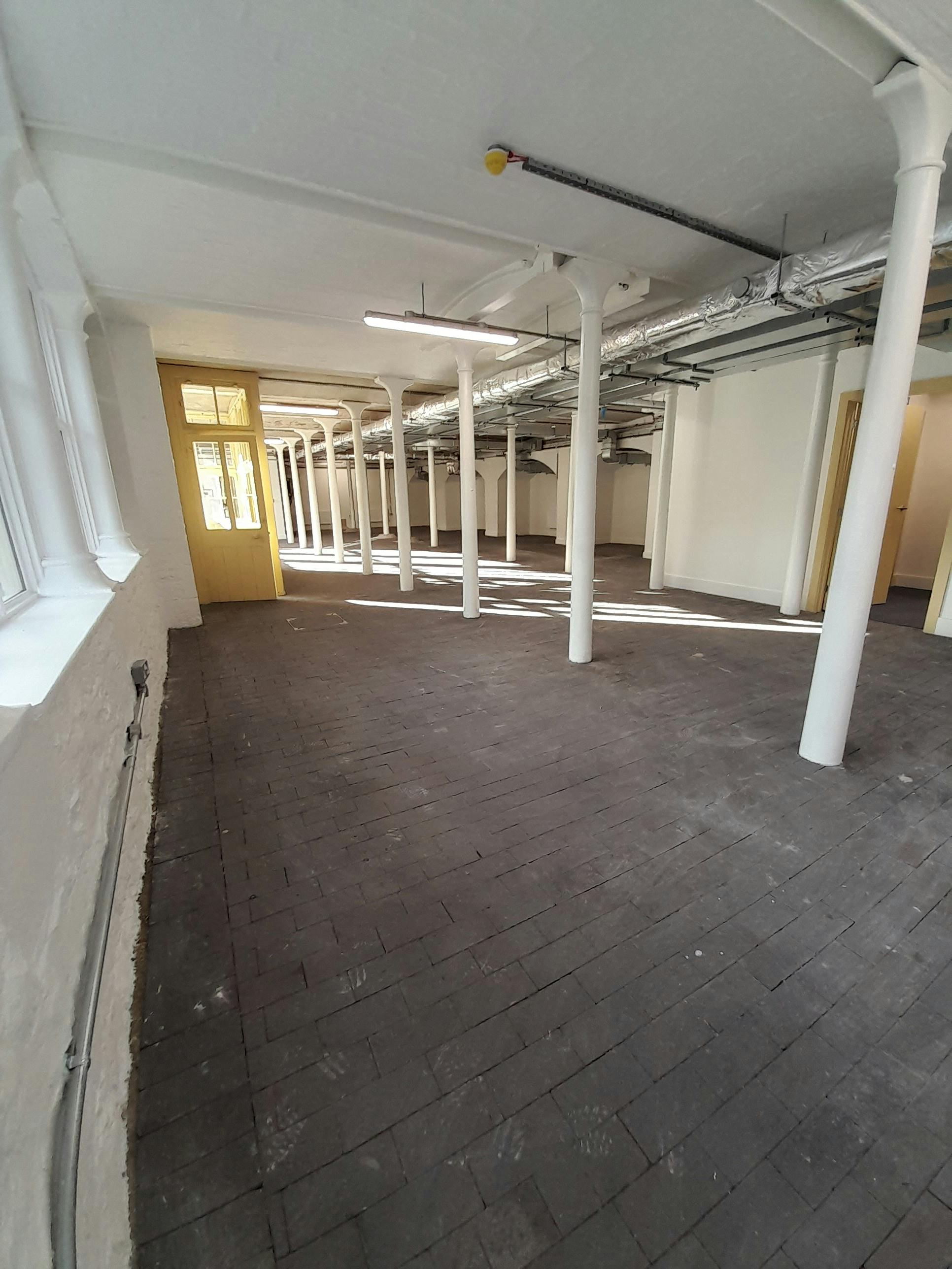 Units 8,9 and 11 The Carriage Works, London Street, Swindon, Office / Retail To Let - 9CW_ticketbooth.jpg