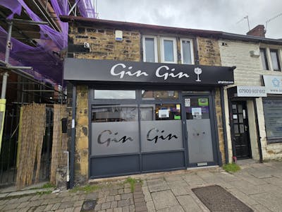 1 Milnrow Road, Oldham, Bar / Club To Let - Front