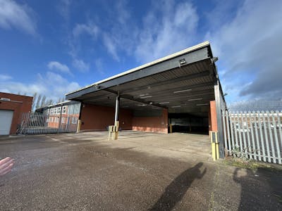 Arrow Auctions, 24 Bartleet Road, Redditch, Industrial / Retail To Let - IMG_8611.JPG