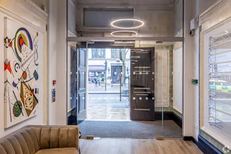Queens House, 55-56 Lincoln's Inn Fields, London, Office To Let - d7b6c05ddb543829a25152eecd223e9e-Lobby 2 (1).jpg