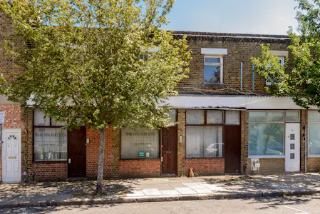 78-82 Kirkton Road, London, Office For Sale - 78-82 kirkton rd-4118.jpg