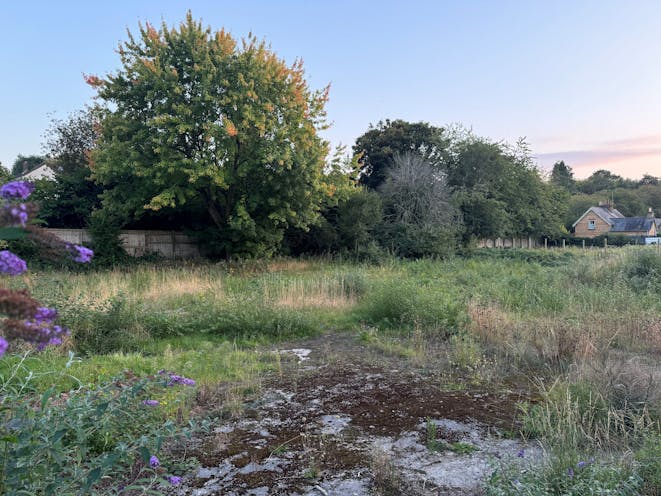 Land at Deanfield Avenue, Henley-On-Thames, Development / Residential For Sale - View from within the site looking south